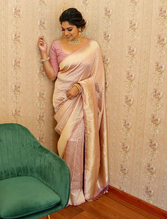 SYMMETRICAL BABY PINK PURE SOFT SILK SAREE WITH ENGROSSING BLOUSE PIECE