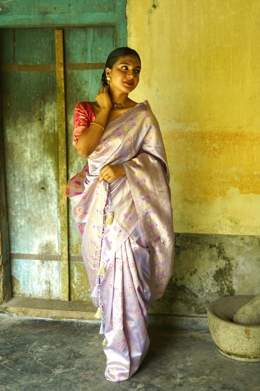 LAVENDER PURE SOFT SILK SAREE WITH TWIRLING BLOUSE PIECE