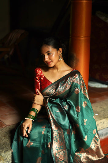 GREEN PURE SOFT SILK SAREE WITH TWIRLING BLOUSE PIECE
