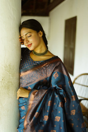 BLUE PURE SOFT SILK SAREE WITH TWIRLING BLOUSE PIECE