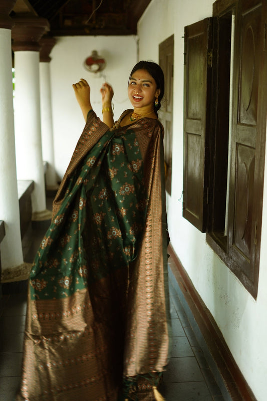 Copy of NAVY BLUE & MAGENTA COMBINATION PURE SOFT SEMI SILK SAREE WITH ATTRACTIVE BLOUSE PIECE