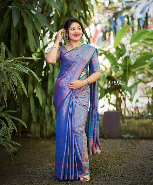 SNAZZY VIOLET PURE SOFT SILK SAREE WITH CONFOUNDING BLOUSE PIECE