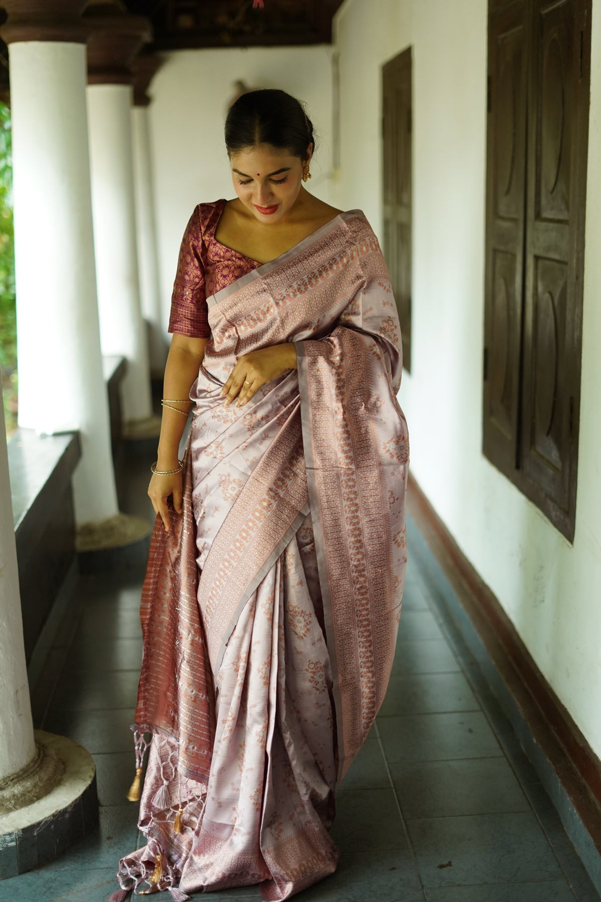 LAVENDER PURE SOFT SILK SAREE WITH TWIRLING BLOUSE PIECE
