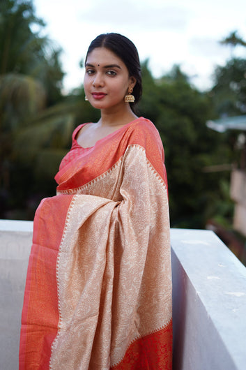 CREAM WITH PEACH COLOUR SOFT SILK SAREE WITH TWIRLING BLOUSE PIECE