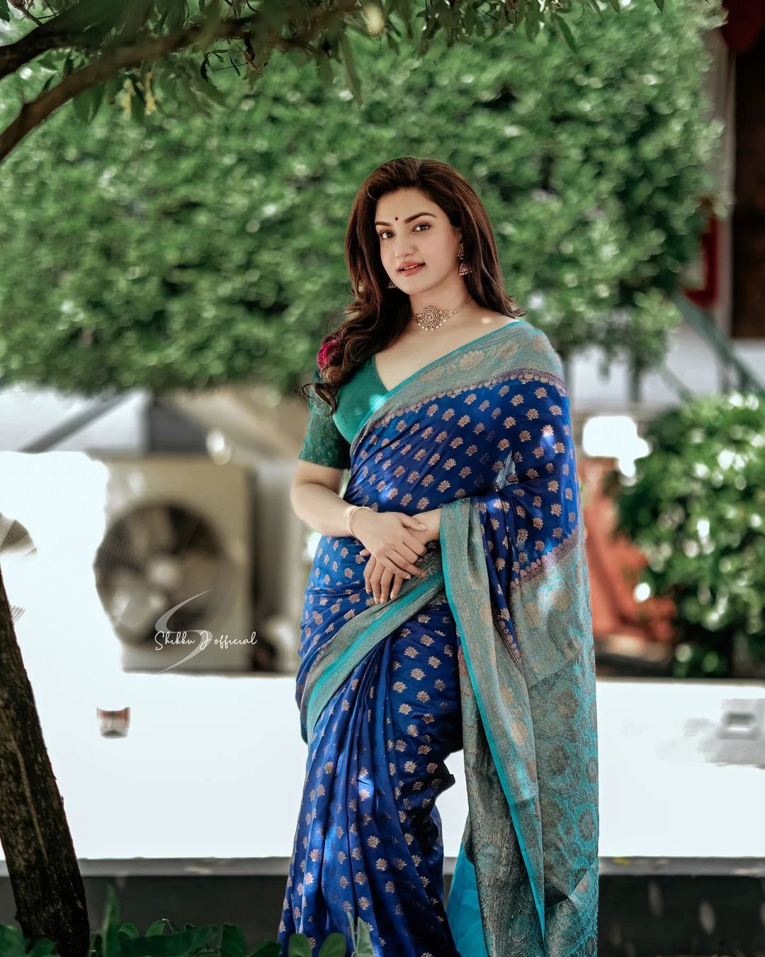 ROYAL BLUE & FIROZI COMBINATION PURE SOFT SEMI SILK SAREE WITH ATTRACTIVE BLOUSE PIECE