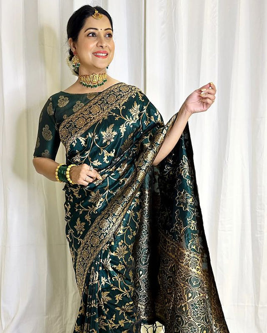 GREEN PURE SOFT SILK SAREE WITH TWIRLING BLOUSE PIECE