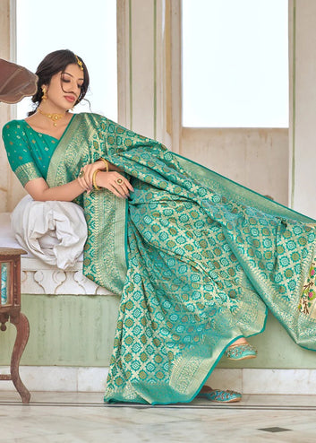 Beautiful Firozi Paithani Silk Saree With Invaluable Blouse Piece