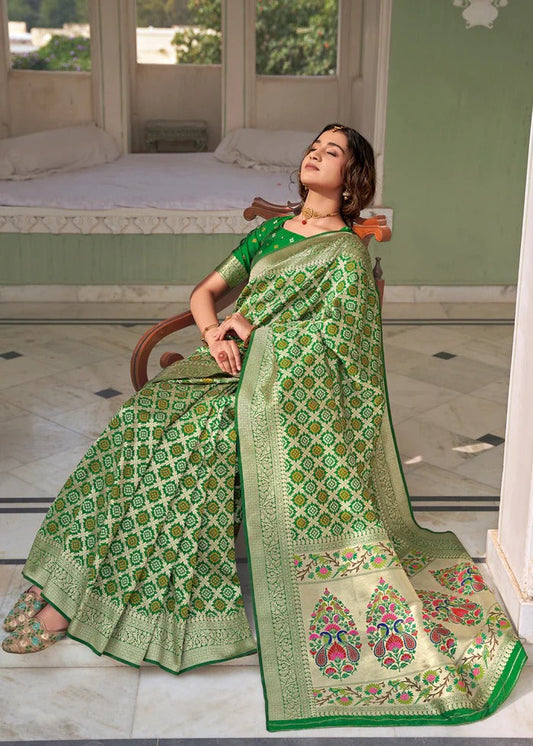 Gratifying Green Paithani Silk Saree With Invaluable Blouse Piece