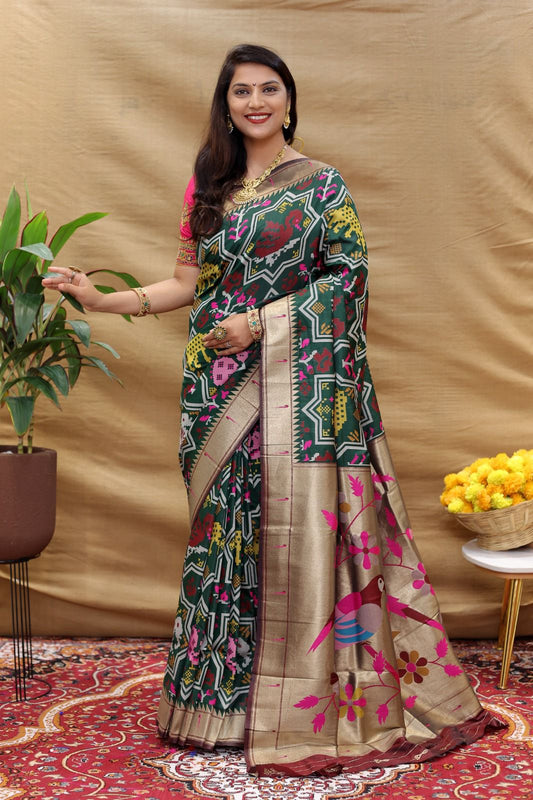 Winsome Dark Green Paithani Silk Saree With Ethnic Blouse Piece