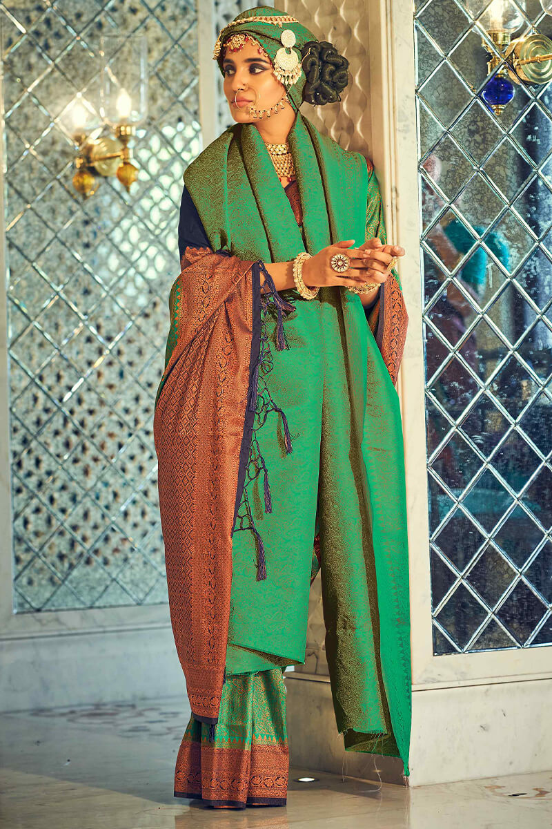 Moiety Sea Green Kanjivaram Silk Saree With Effervescent Blouse Piece