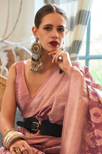 Flattering Lavender Soft Banarasi Silk Saree With Outstanding Blouse Piece