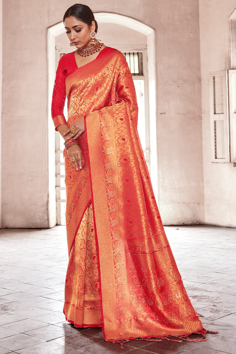 Bucolic Red Kanjivaram Silk Saree With Evanescent Blouse Piece