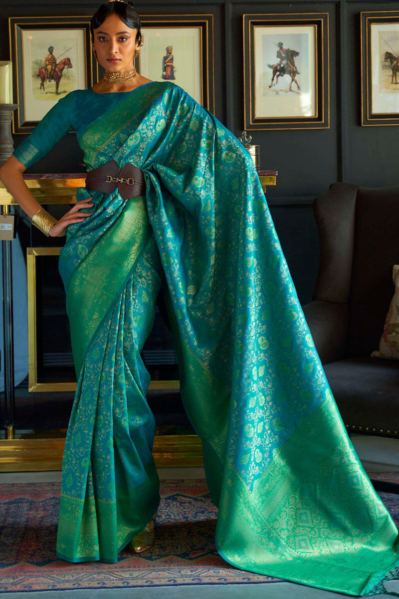 Sumptuous Rama Kanjivaram Silk Saree With Amiable Blouse Piece