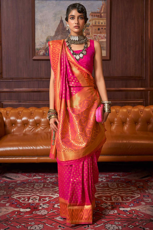 Stylish Dark Pink Kanjivaram Silk Saree With Adorning Blouse Piece