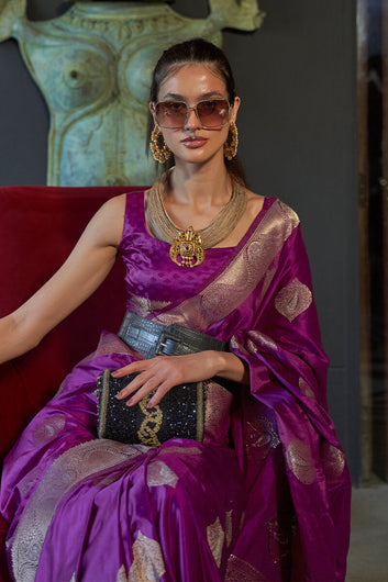 Engrossing Purple Soft Banarasi Silk Saree With Beautiful Blouse Piece