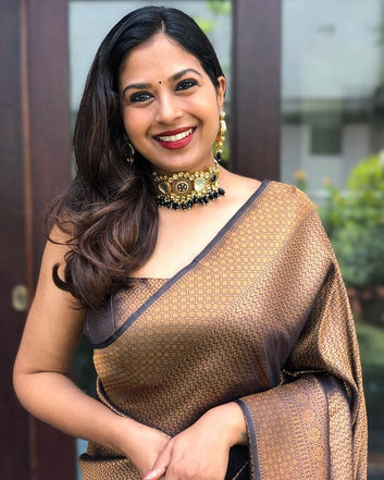 PHENOMENAL BLACK PURE SOFT SILK SAREE WITH IMBRICATION BLOUSE PIECE
