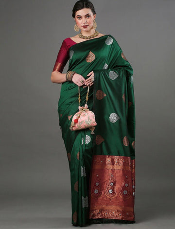 Desuetude Green Soft Silk Saree With Assemblage Blouse Piece