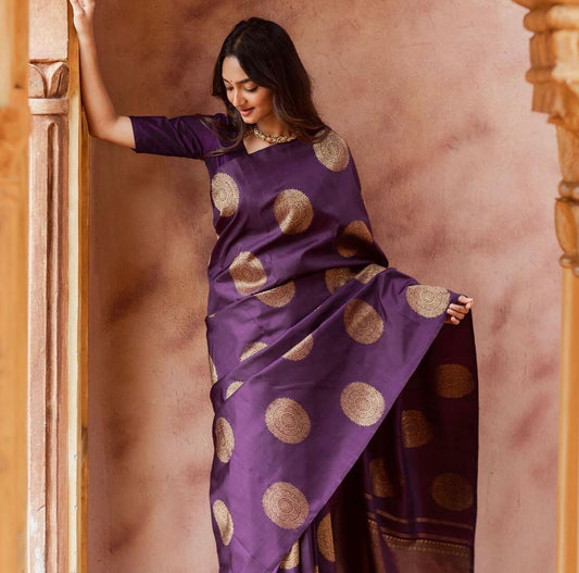 Devastating Purple Soft Silk Saree With Tempting Blouse Piece