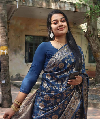 Smart Teal Blue Soft Silk Saree With Groovy Blouse Piece