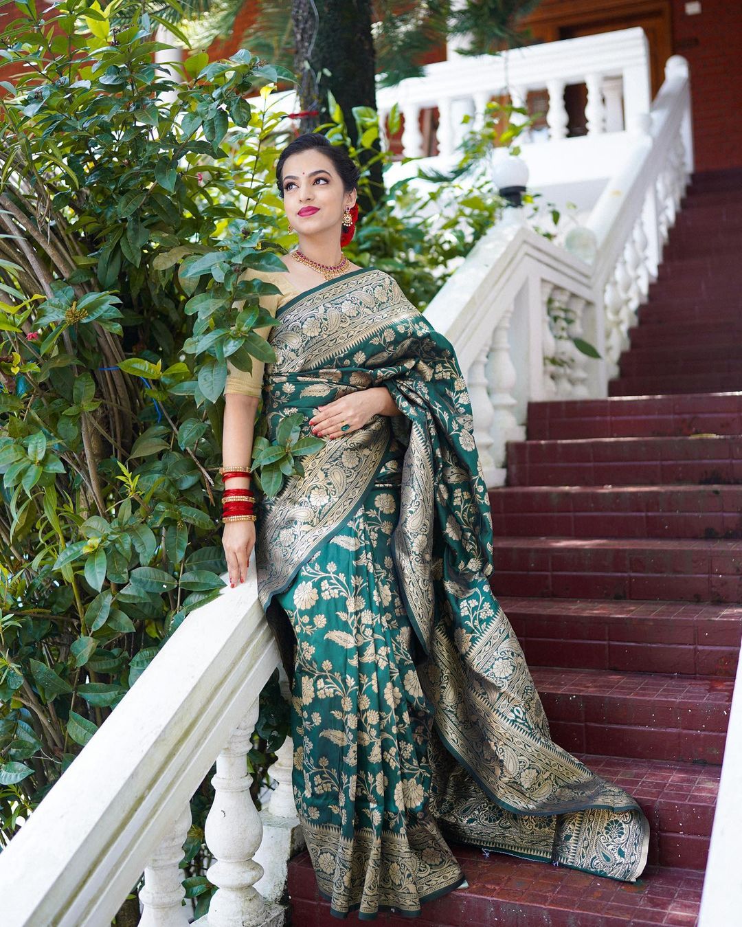 Enticing Rama Soft Silk Saree With Elision Blouse Piece