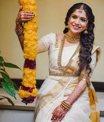 Delectable White Soft Silk Saree With Palimpsest Blouse Piece