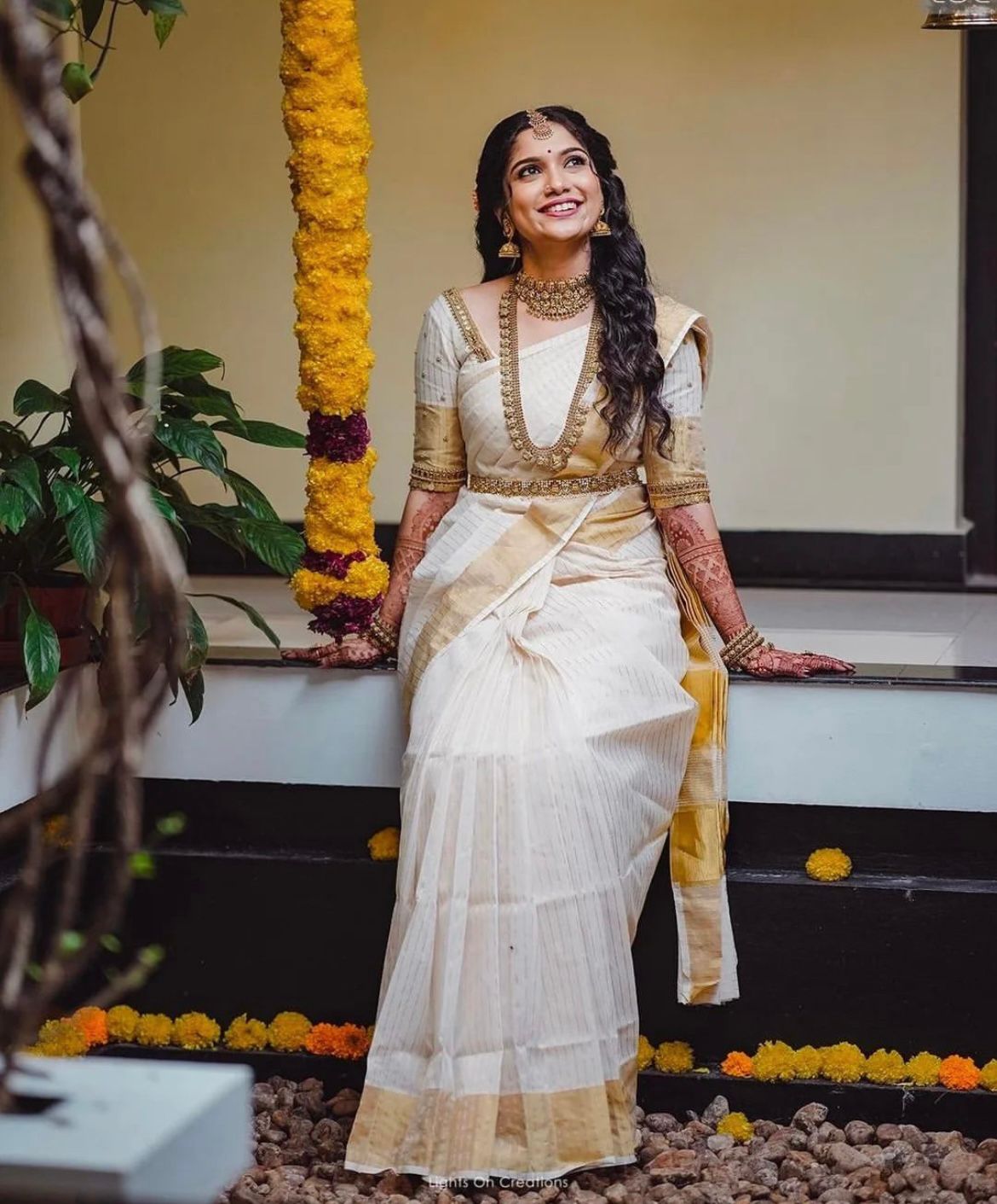 Delectable White Soft Silk Saree With Palimpsest Blouse Piece