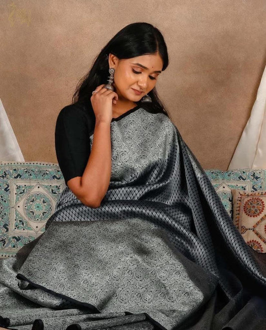 Transcendent Black Soft Silk Saree With Vestigial Blouse Piece