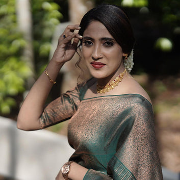 Beautiful Dark Green Soft Silk Saree With Adorable Blouse Piece