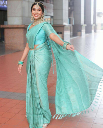 Majesty Firozi Soft Silk Saree With Fairytale Blouse Piece