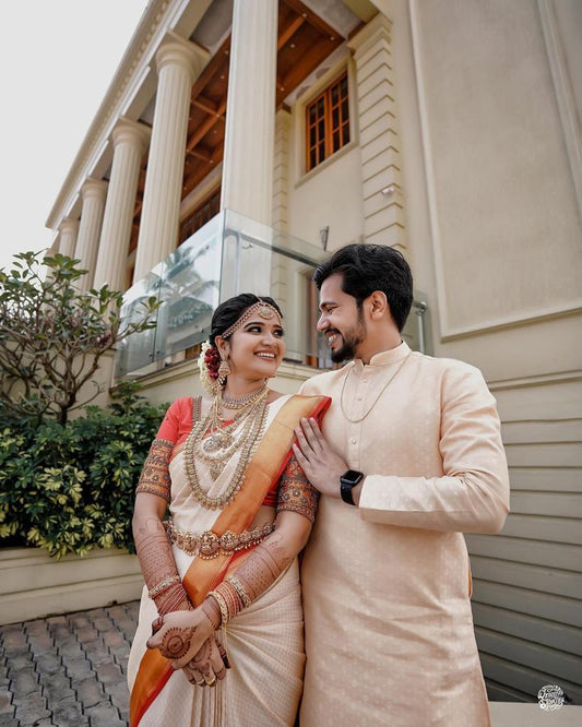 Flameboyant Off White Soft Silk Saree With Fairytale Blouse Piece