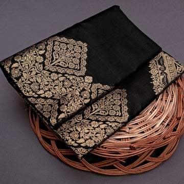 Fragrant Black Soft Silk Saree With Vestigial Blouse Piece