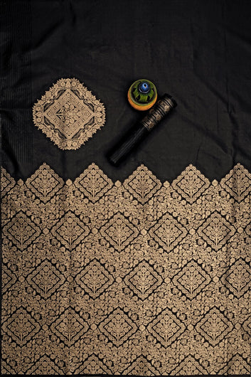Fragrant Black Soft Silk Saree With Vestigial Blouse Piece