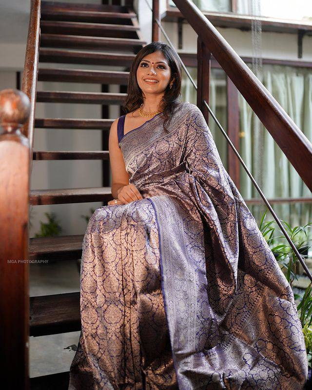 Incomparable Blue Soft Banarasi Silk Saree With Unequalled Blouse Piece