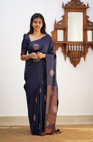 Magnetic Navy Blue Soft Silk Saree With Tempting Blouse Piece