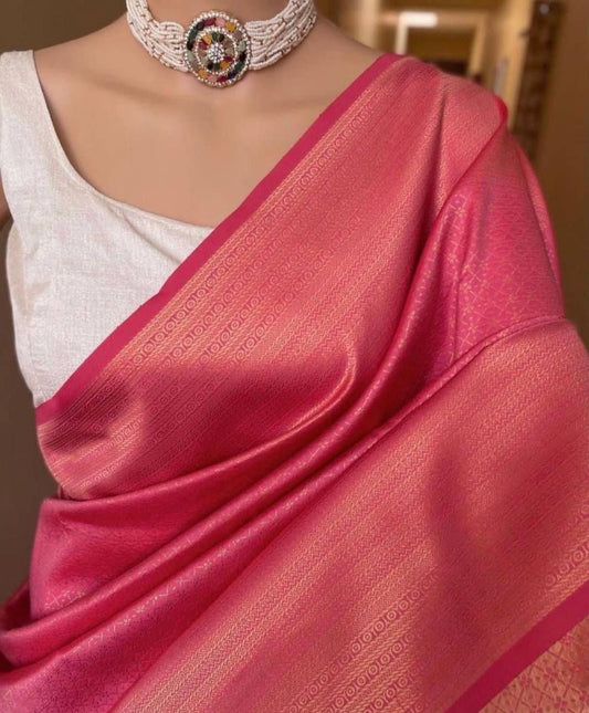 Phenomenal Dark Pink Soft Silk Saree With Invaluable Blouse Piece